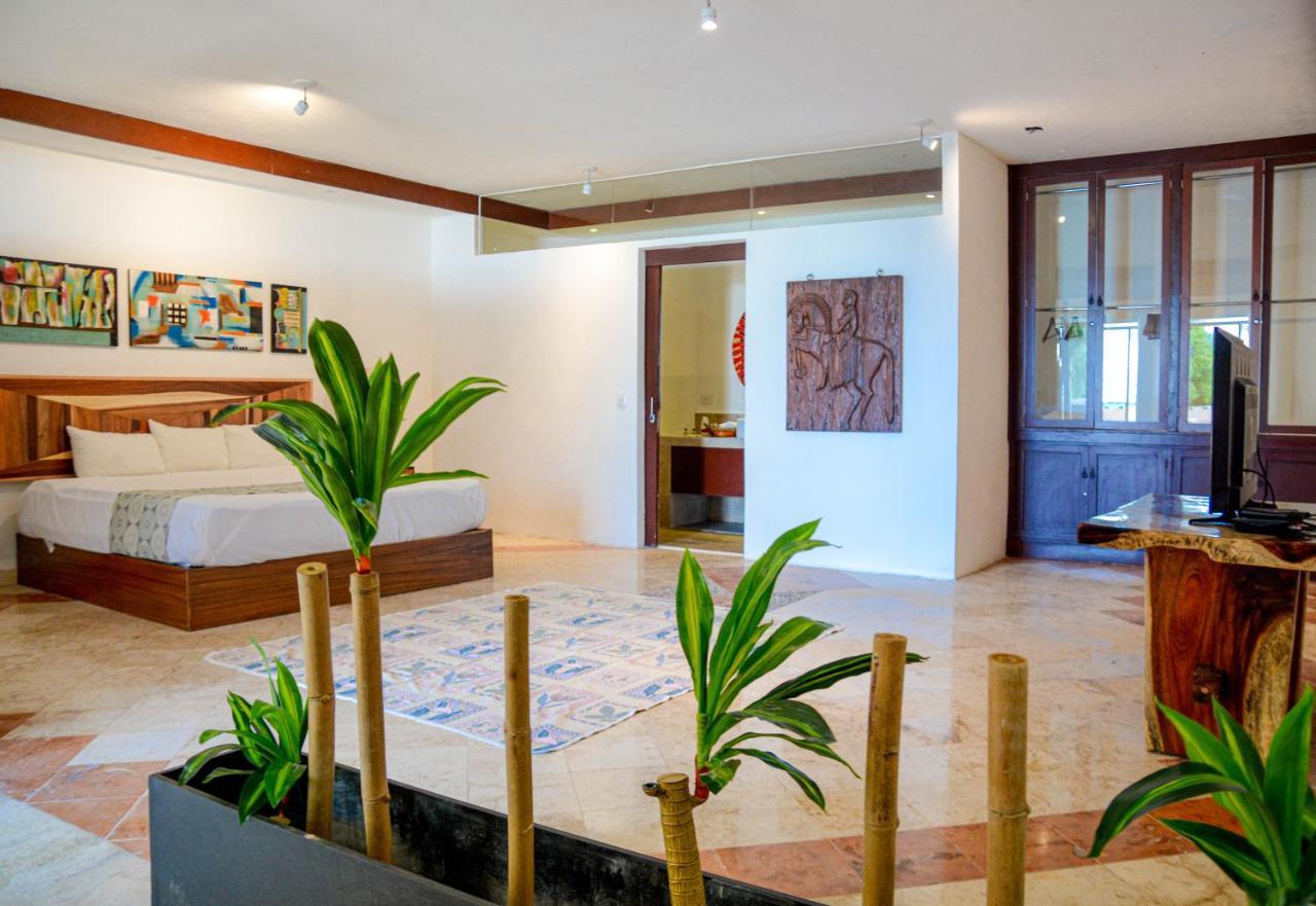 La Palma Beachfront Hotel & Club Nautico Канкун Екстериор снимка