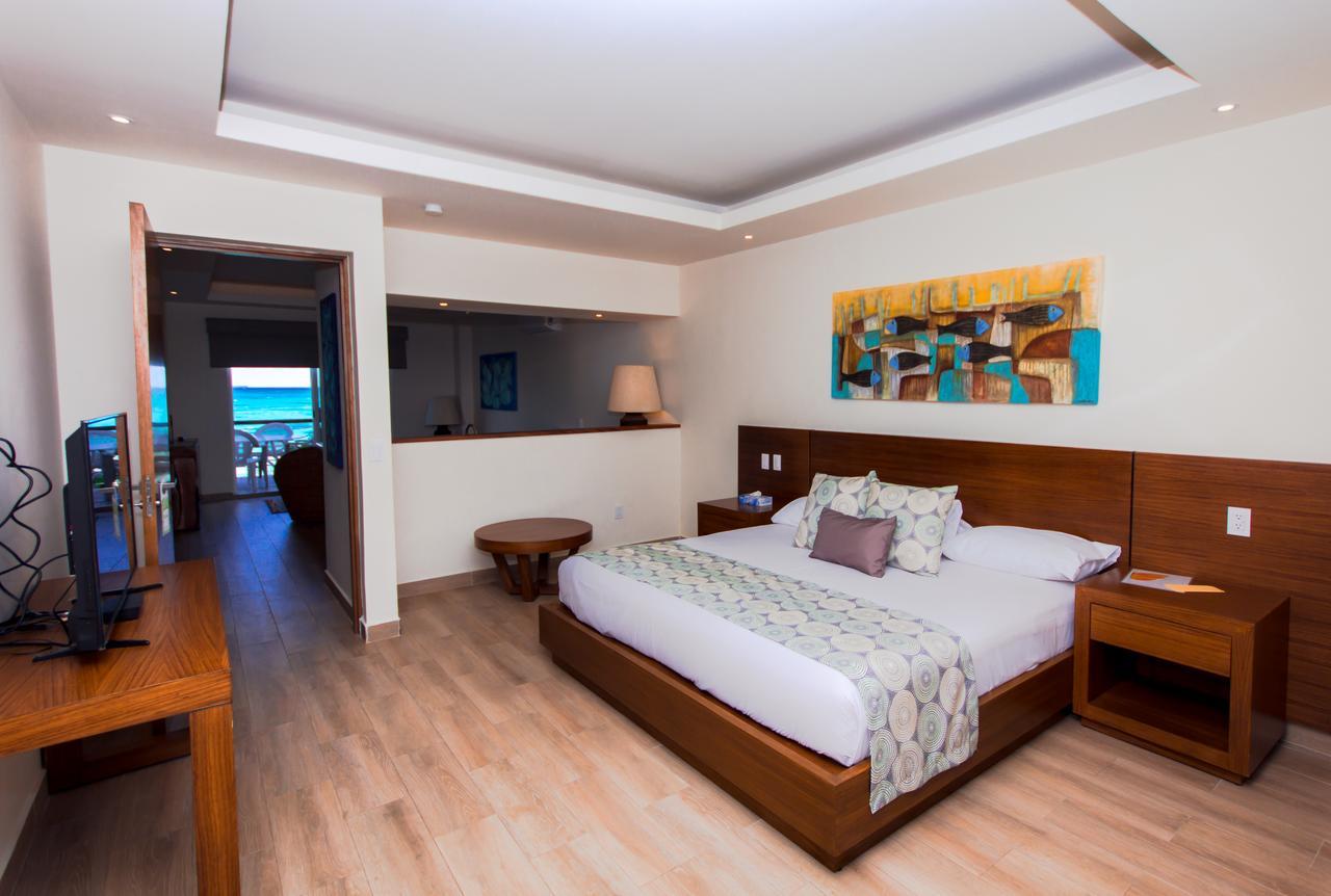 La Palma Beachfront Hotel & Club Nautico Канкун Екстериор снимка